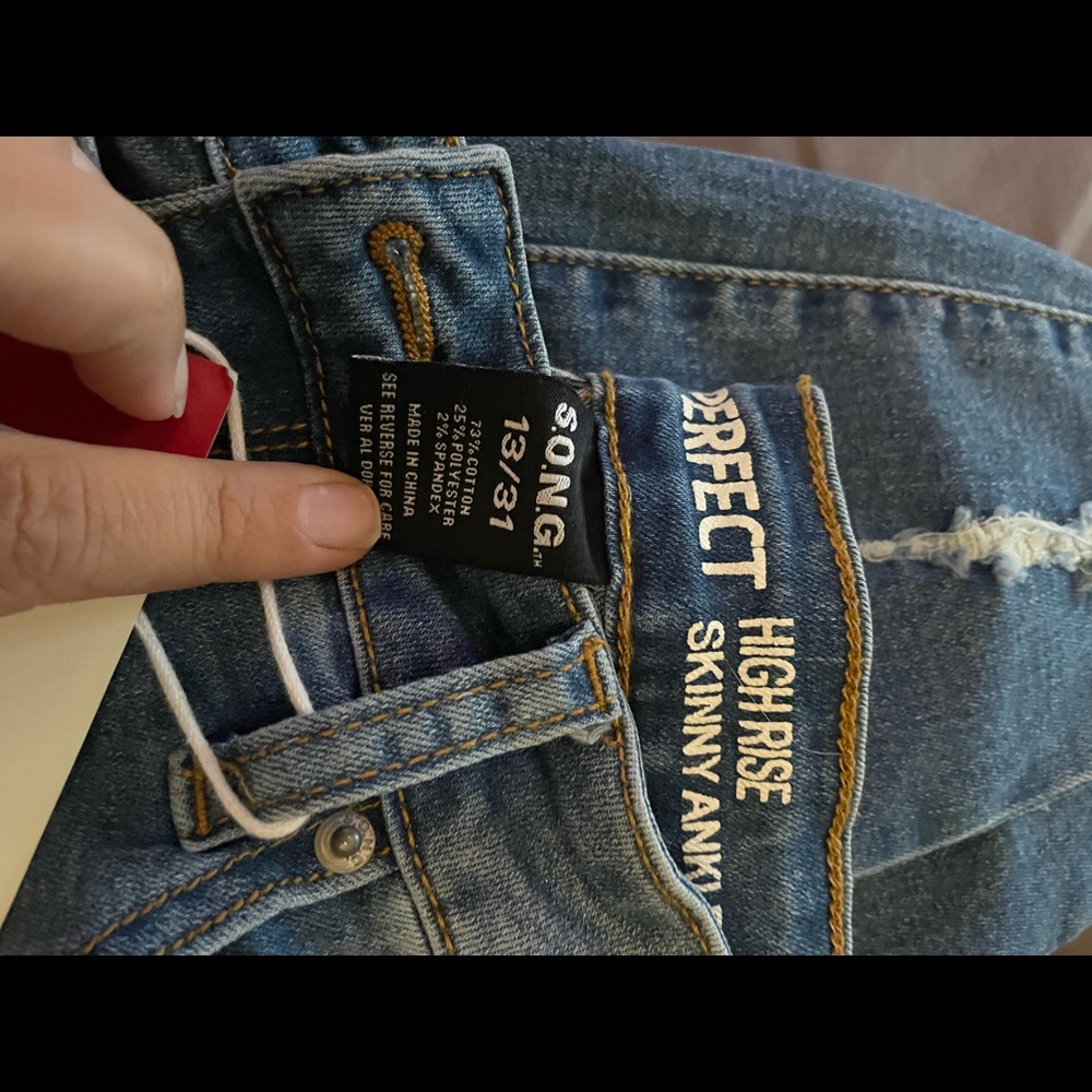 SONG jeans
